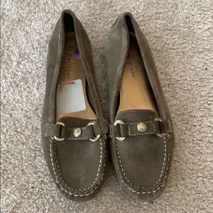 Anne Klein Green Suede Flats
